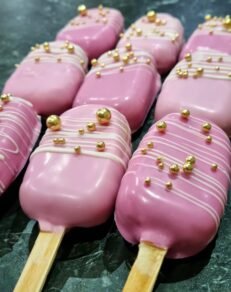 Cake Pops (Box of 6)