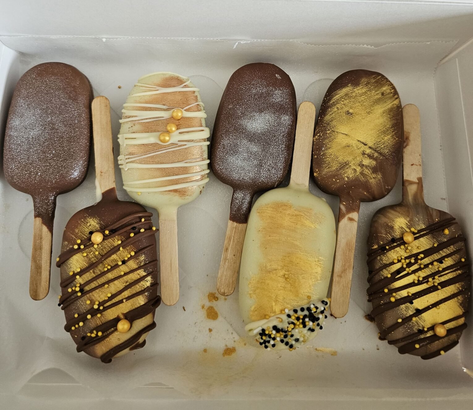 Cakesicles